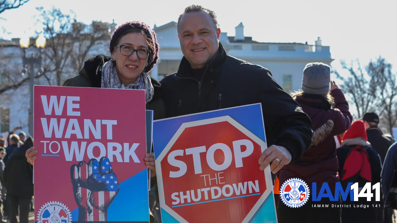 Fighting Machinists Protest Federal Government “Lockout”