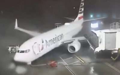 WATCH: Storms Blow American Plane from Jet-Bridge